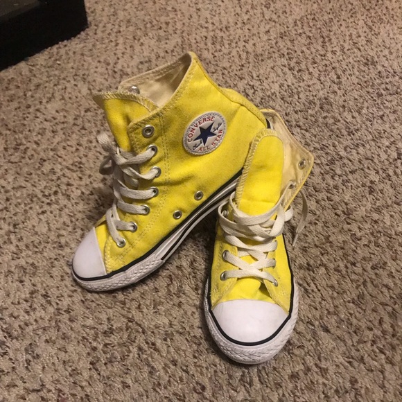 bright yellow converse